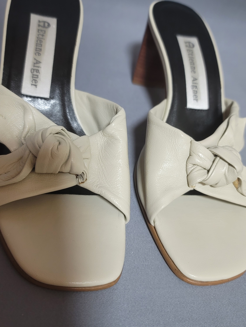Etienne Aigner Cream Knot Leather Slide Sandals - Picture 4 of 7